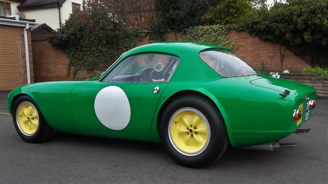 Lotus-Elite-767-UXF-Green-5.thumb.jpg.d120304a3f31ecb97a56fe4c6acb2f55.jpg