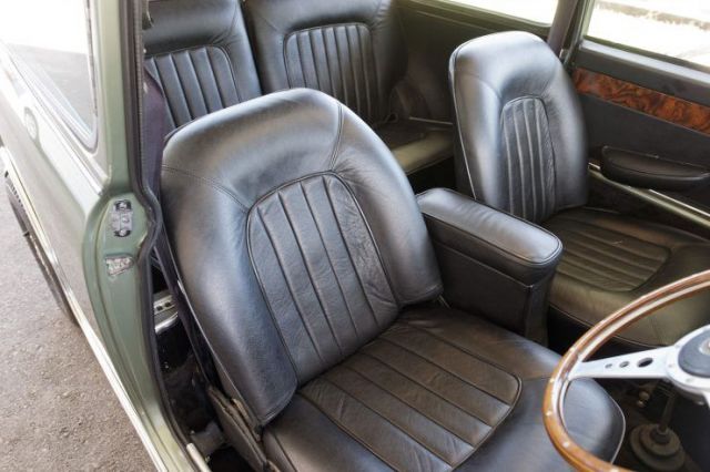 Paul-McCartney-Mini-Cooper-S-Seats-740x492.thumb.jpg.bb807a5a4091861041eed2c4ee0e10bf.jpg