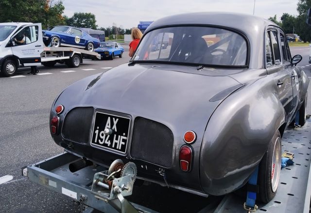 WhatsApp Image 2021-10-04 at 13.46.15.jpeg