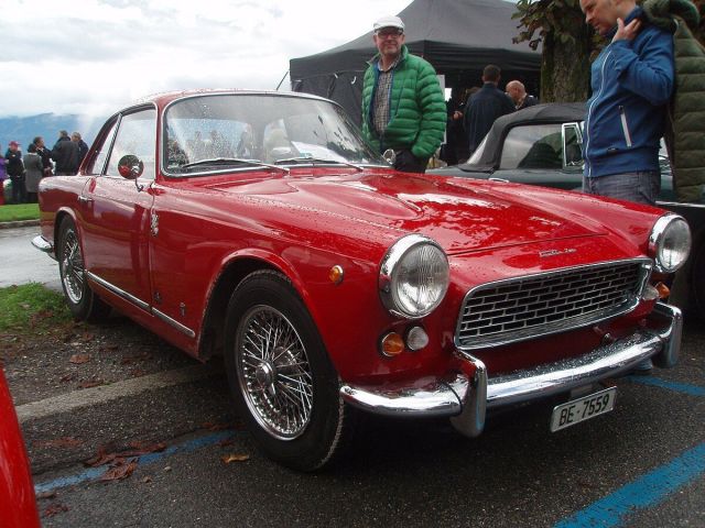 1959_Triumph_Italia_2000_in_Morges_2013_-_Front_right_(level).jpg