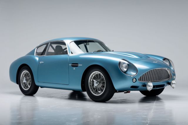 JC25_r0140a Aston Martin DB4 Zagato Continuation_008.jpg
